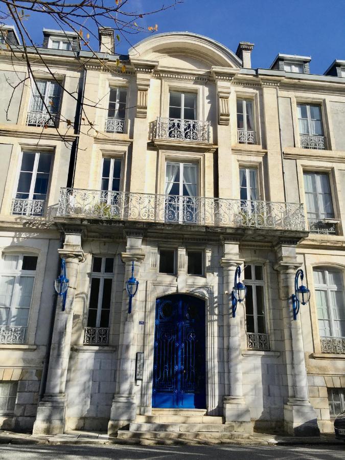 Studio 3 étoiles rénové, lumineux et cosy à 2 pas des thermes dans immeuble atypique Capvern Extérieur photo